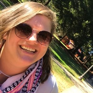 Meet your Posher, Stacey